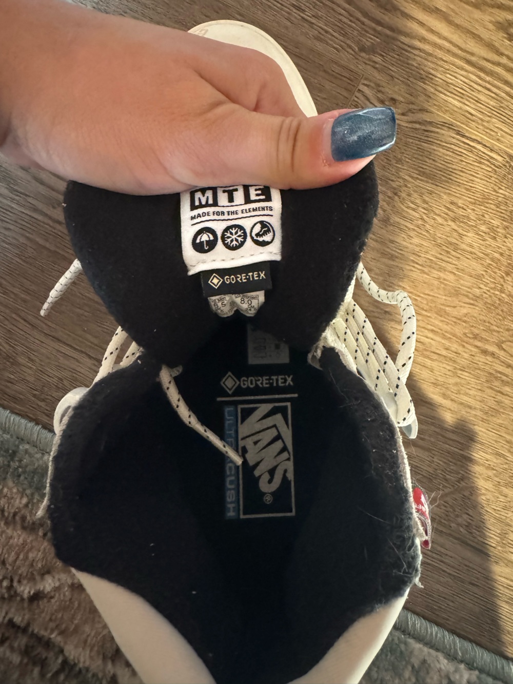 Vans Ultrarange Hiking Boots - Picture 7 of 10